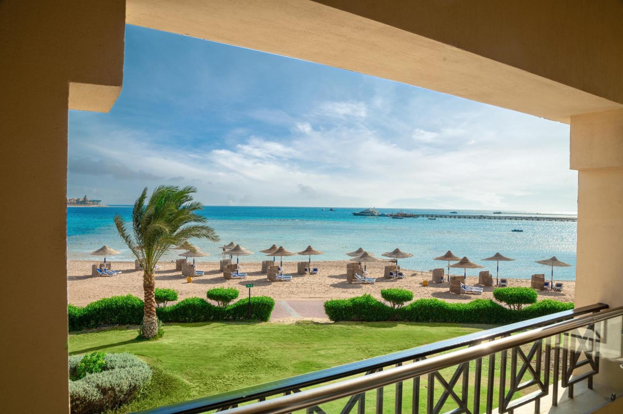 Rezort Cleopatra Luxury Makadi Bay 5*